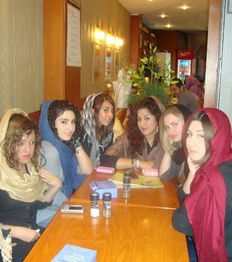 38094 451484322118 788567118 6063239 5624646 n 480x540 Most beautiful Real Iranian muslim girls photo collection (80)
