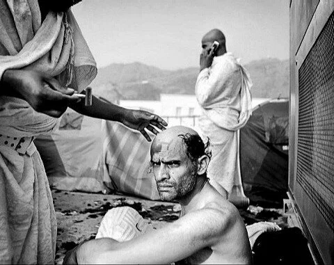 Hajj by Newsha Tavakolian6 480x381 Pilgrims shave their heads as part of the required custom for men during hajj