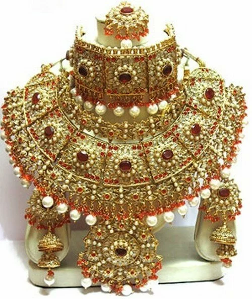Indian Bridal Jewelry 6 Jewelry and dresses collection for this marriage seasion 2011