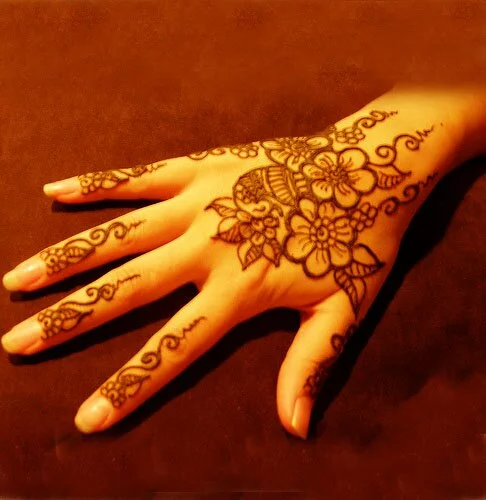 Mehndi For Fashion Conscious Youngsters2 Mehndi for fashion young girls
