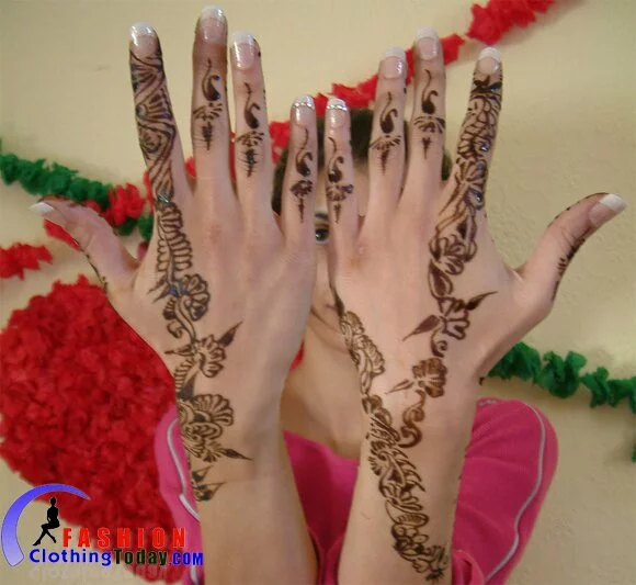 Simple Hand Mehndi Design