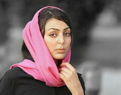 iranke7 480x377 Most beautiful Real Iranian muslim girls photo collection (80)