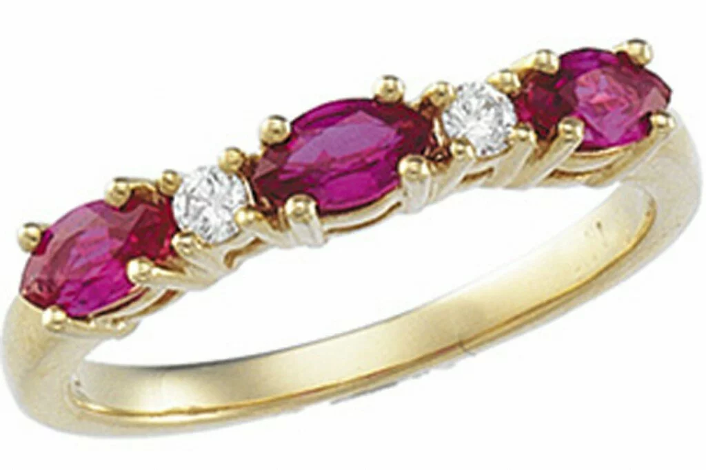 ring diamond ruby 1024x683 New design colorful diamond gold rings collection photo gallery 2011