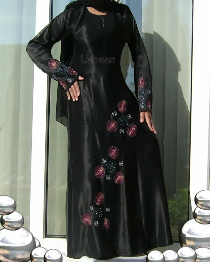 Beautiful design black abaya Beautiful design black abaya