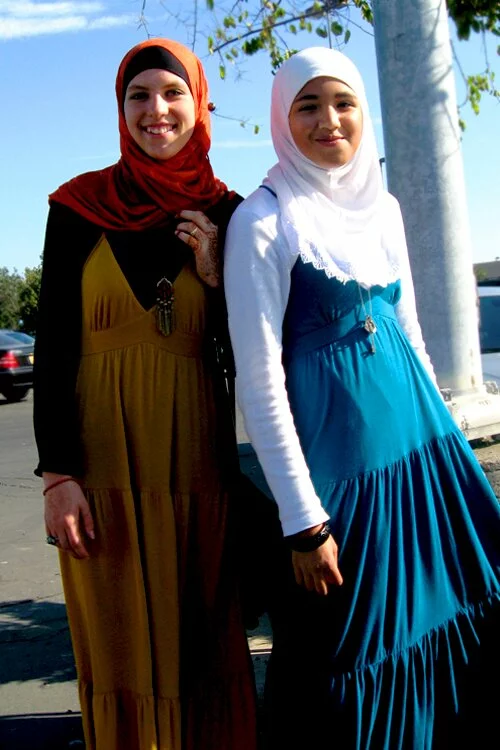 Spainish muslim girls in beautiful dress style