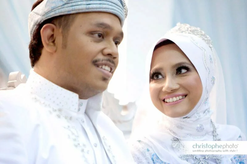 muslim wedding couple from malaysia Around The World Muslim Weddings, Dresses And Makeup
