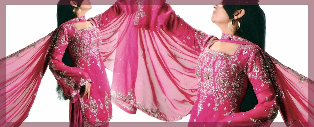 Beautiful Pakistani bridal gharara styel image 27 by muslimblog.co .in Beautiful Indian and Pakistani fashion bridal gharara images