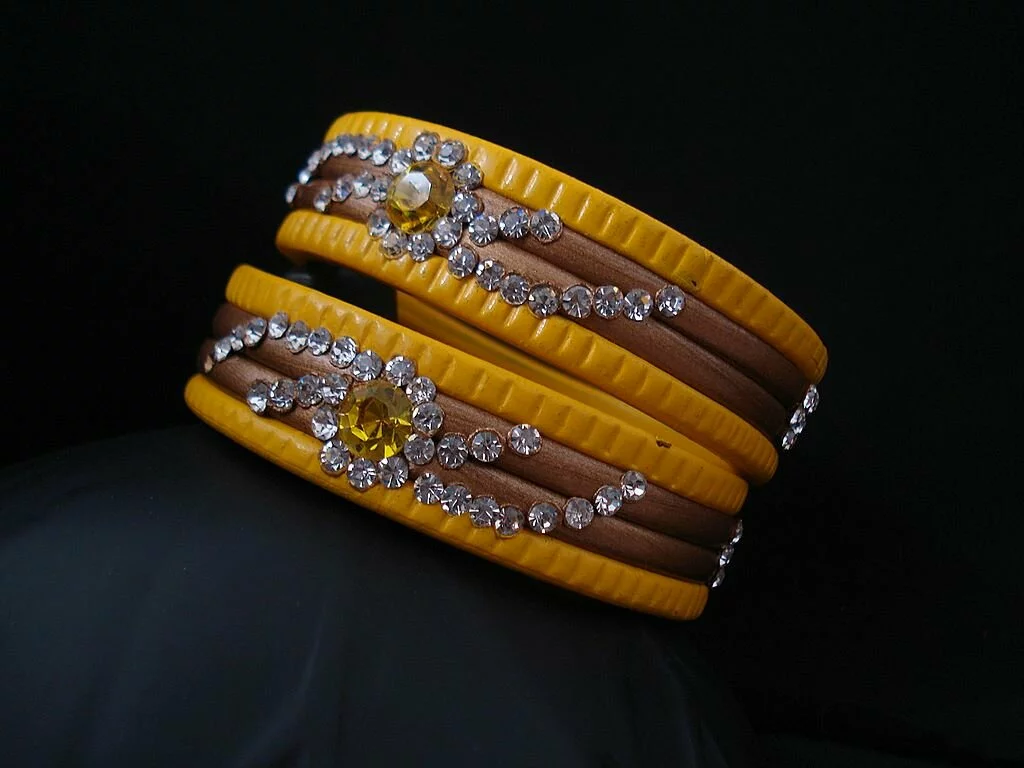 Beautiful yellow lakh wedding bangles suhag chuda Beautiful wedding bangles, bridal wear photo gallery