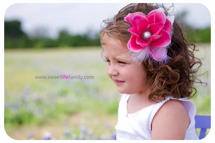 Cute and very beautiful flower baby girl wallpapare Cute baby girl with flower wallpapers
