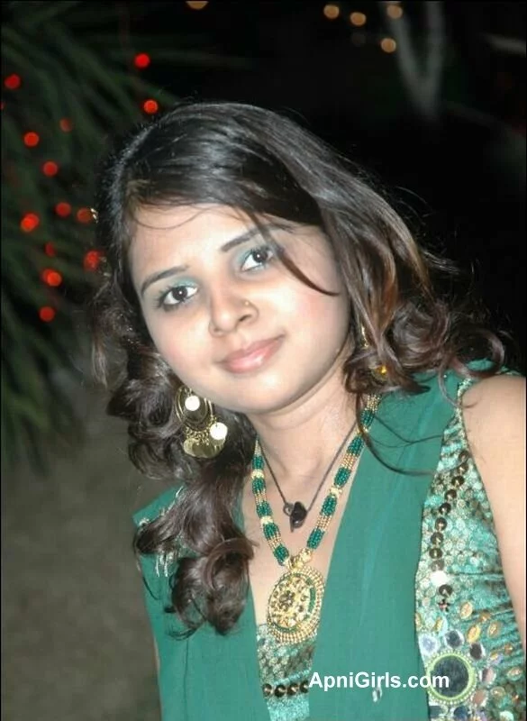 Hot Pakistani deting girls photo gallery 2011 by muslimblog.co .in .jp .jpg1 Hot Pakistani dating girls photo gallery 2011