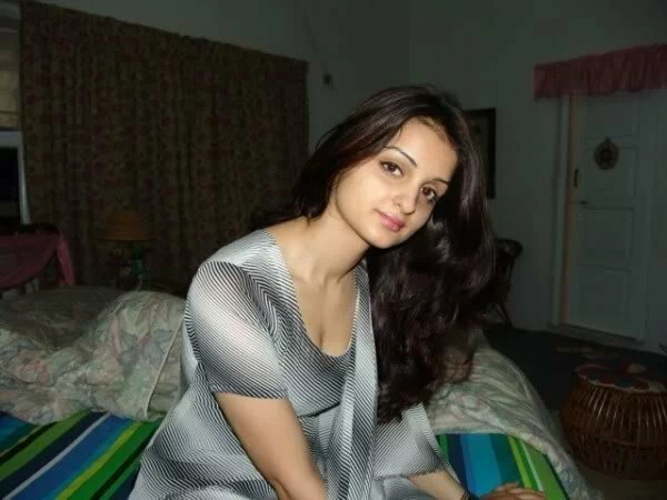 Hot Pakistani deting girls photo gallery 2011 by muslimblog.co .in .jpg3 Hot Pakistani dating girls photo gallery 2011