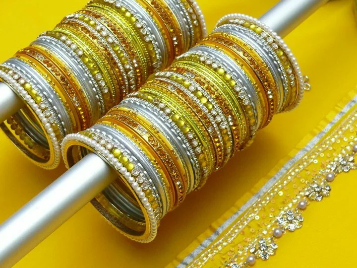 Latest bridal bangles Designs 3 Beautiful wedding bangles, bridal wear photo gallery