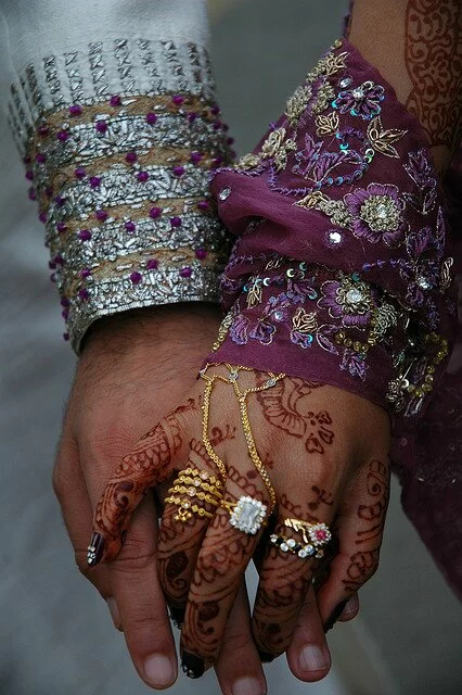 newly married couple hands