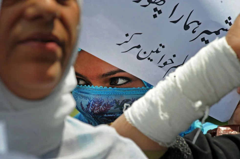 Activists of Muslim Khawateen Markaz MKM shout anti Indian and anti government slogans during a protest in Srinagar by muslimblog.co .in India Kashmiri muslim womens protests