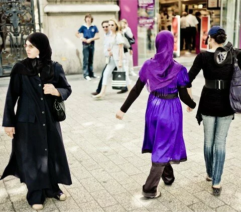 tradition fashion muslim girls HR 480x423 Islamic Health & beauty – Islamic Health