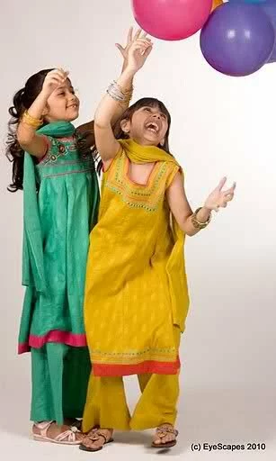 Beautiful Dress Collection for Kids Beautiful Eid Dress Collection for Kids 2011