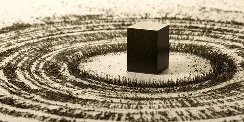 0011 kaaba magnet Kaaba magnet art by Saudi artist Ahmad Mater