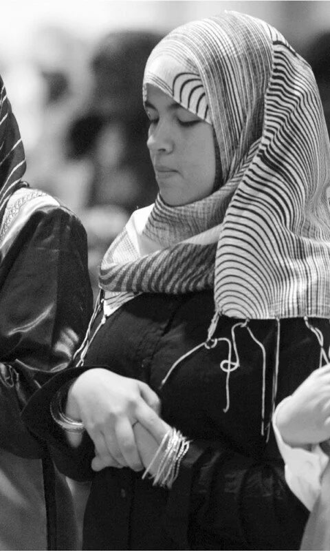 world muslim women praying 480x800 What is the Great Position for the Women in Islam?