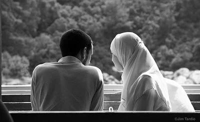 muslim couple seated outside Married or not you should read this...