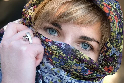 headscarf Is It OK For Non Muslim Women To Wear Headscarves?
