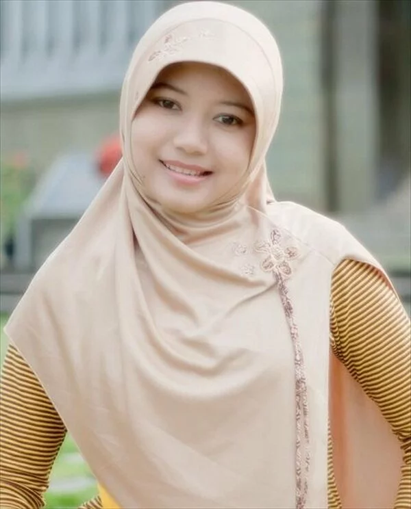 modern muslim hijab fashion 2 How to Adopt The Real Muslim Hijab Fashion